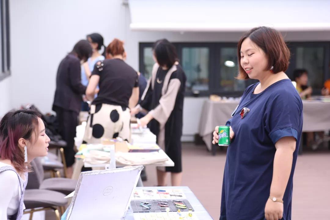 往期集市的歡樂時(shí)光